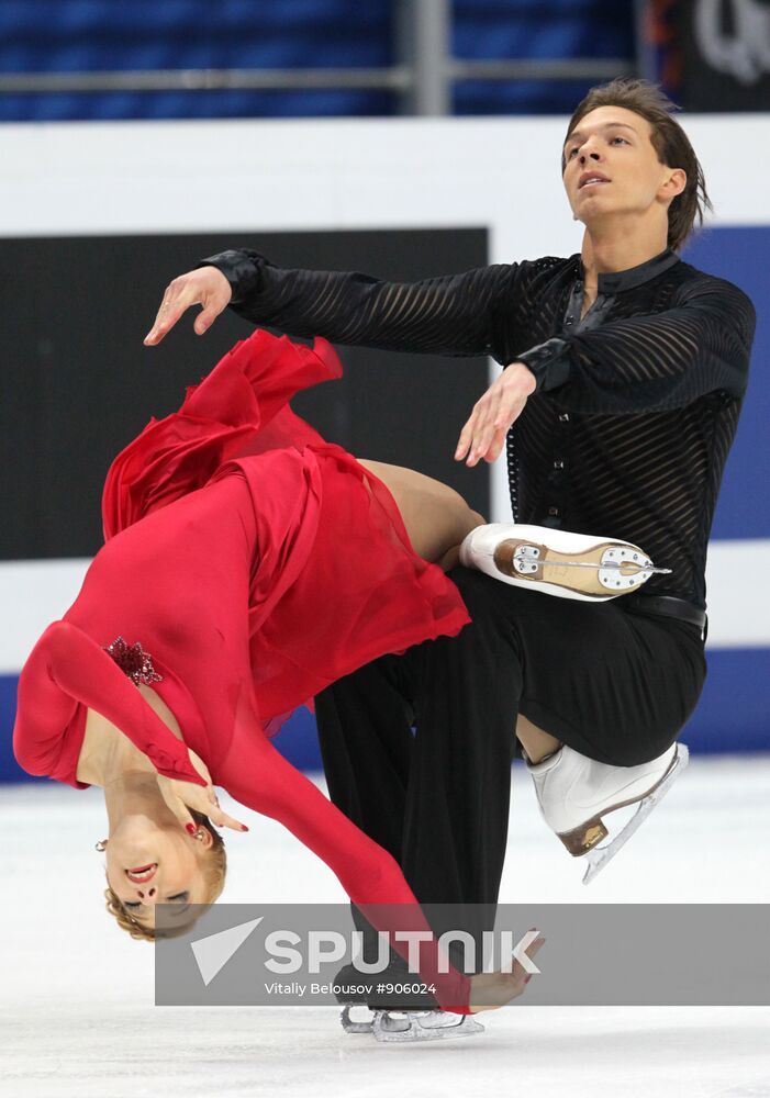 Ekaterina Bobrova and Dmitri Soloviev