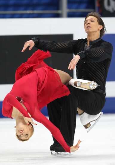 Ekaterina Bobrova and Dmitri Soloviev