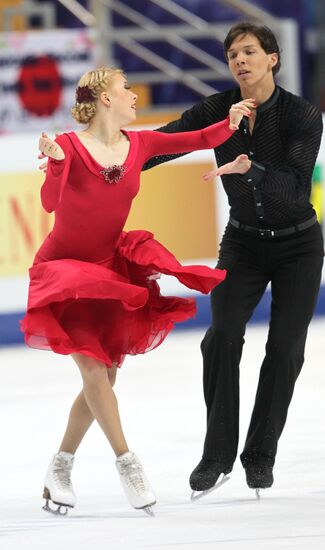 Ekaterina Bobrova and Dmitri Soloviev
