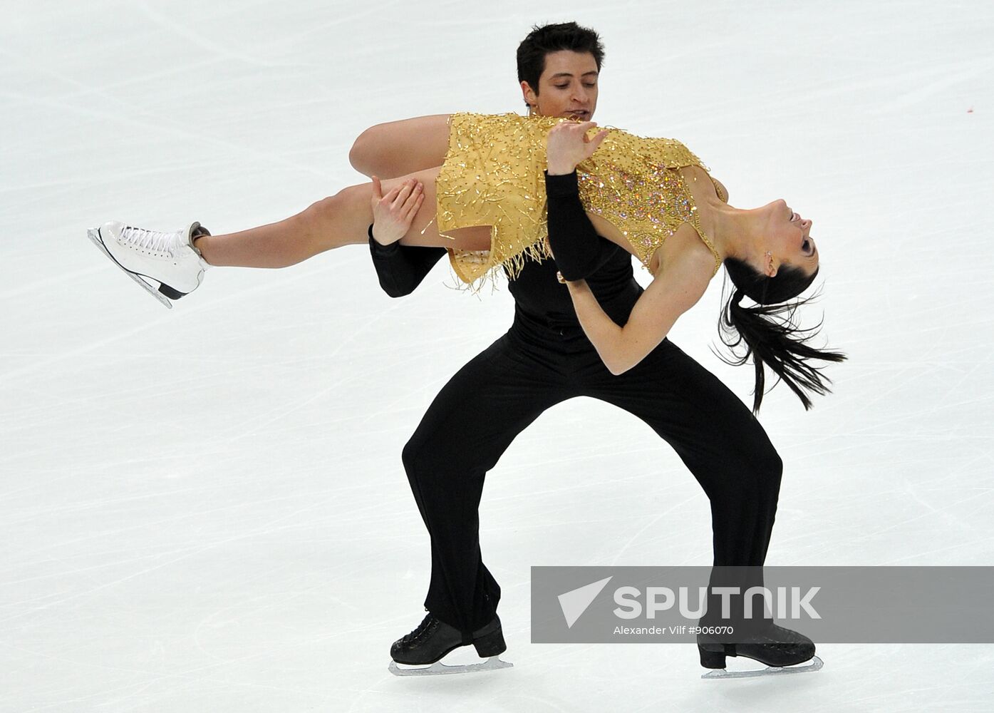Tessa Virtue and Scott Moir