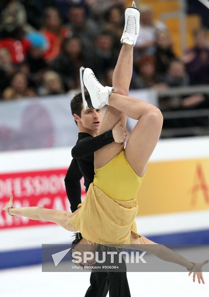 Tessa Virtue and Scott Moir