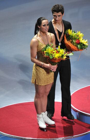 Tessa Virtue and Scott Moir