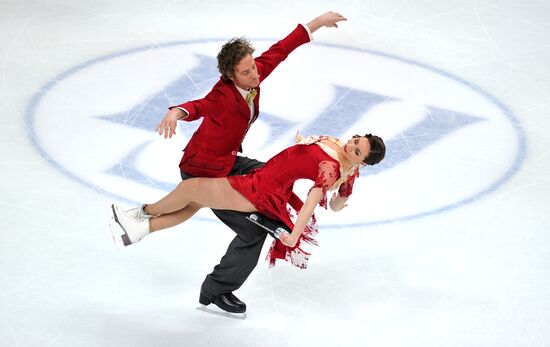 Natalie Pechalat and Fabian Bourzat