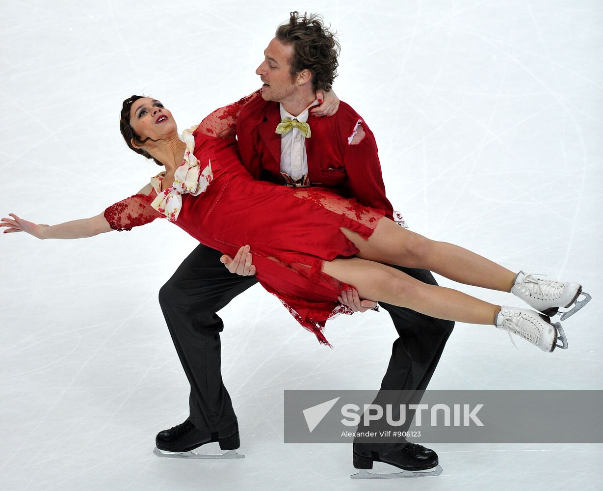 Natalie Pechalat and Fabian Bourzat