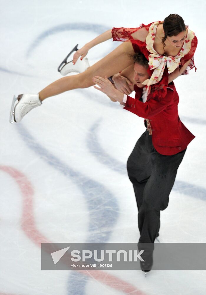 Natalie Pechalat and Fabian Bourzat