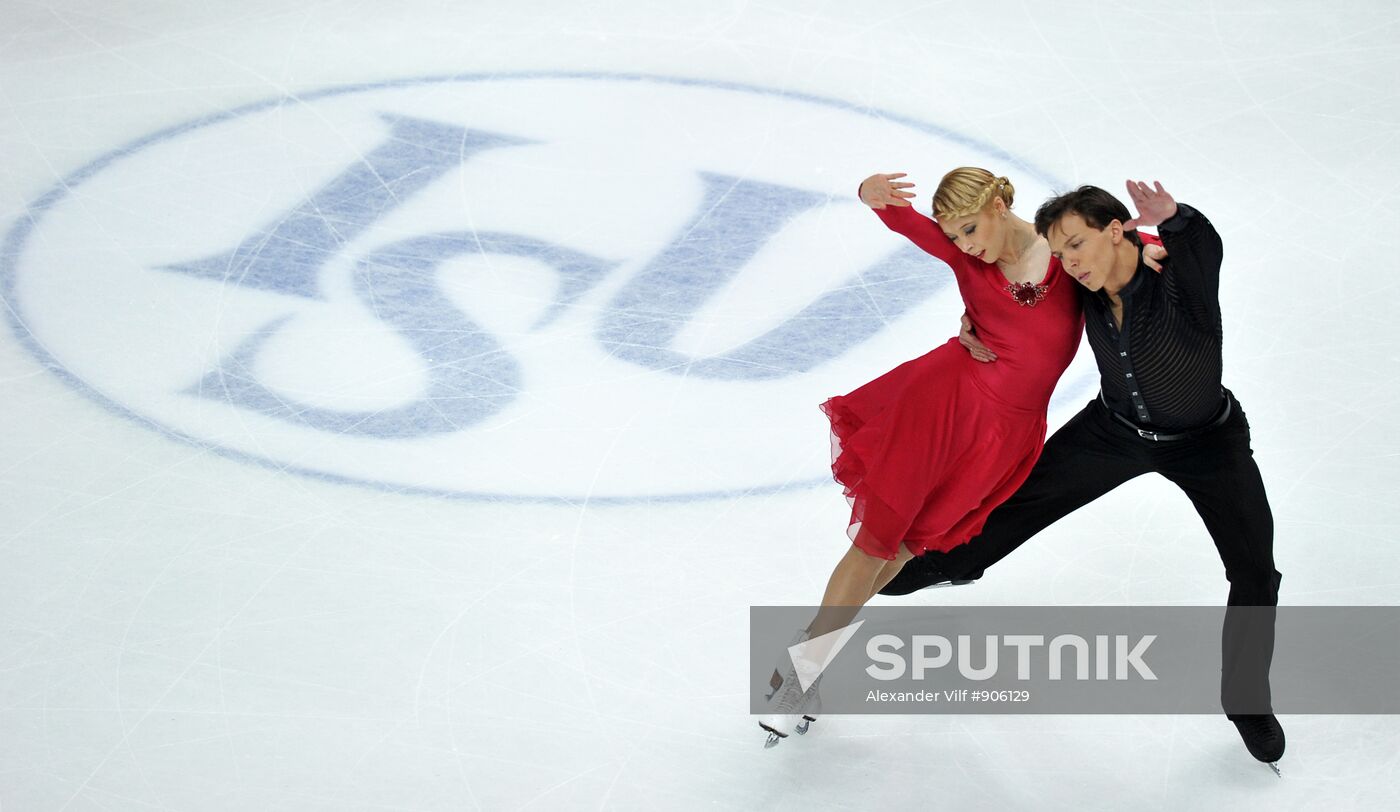 Ekaterina Bobrova and Dmitry Solovyov