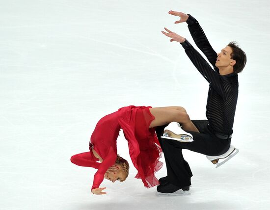Ekaterina Bobrova and Dmitry Solovyov