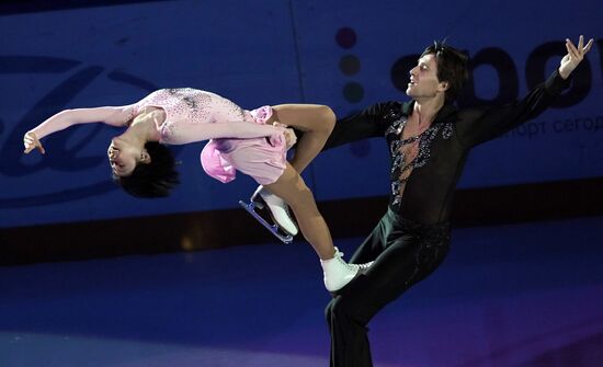 Figure skating. Demonstration performances in St. Petersburg