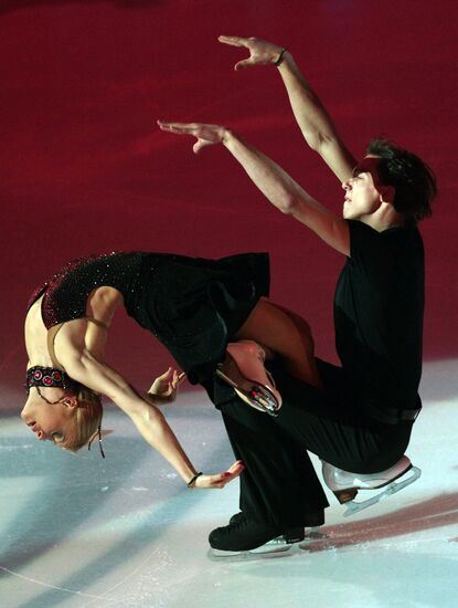 Figure skating. Demonstration performances in St. Petersburg