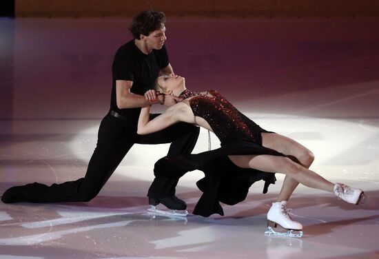 Figure skating. Demonstration performances in St. Petersburg