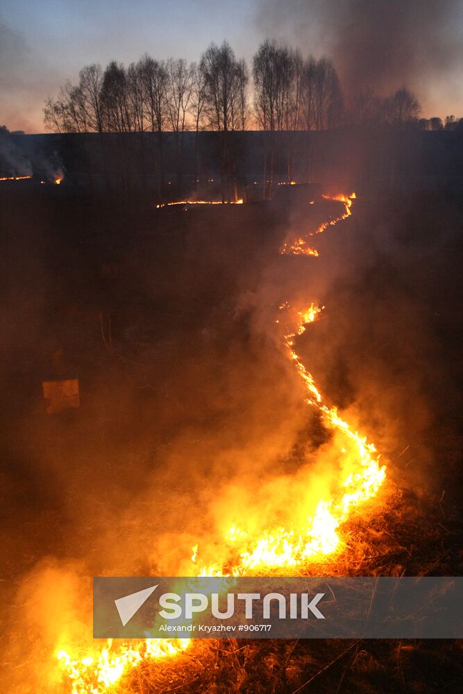 Spring grassland fire in Novokuznetsk