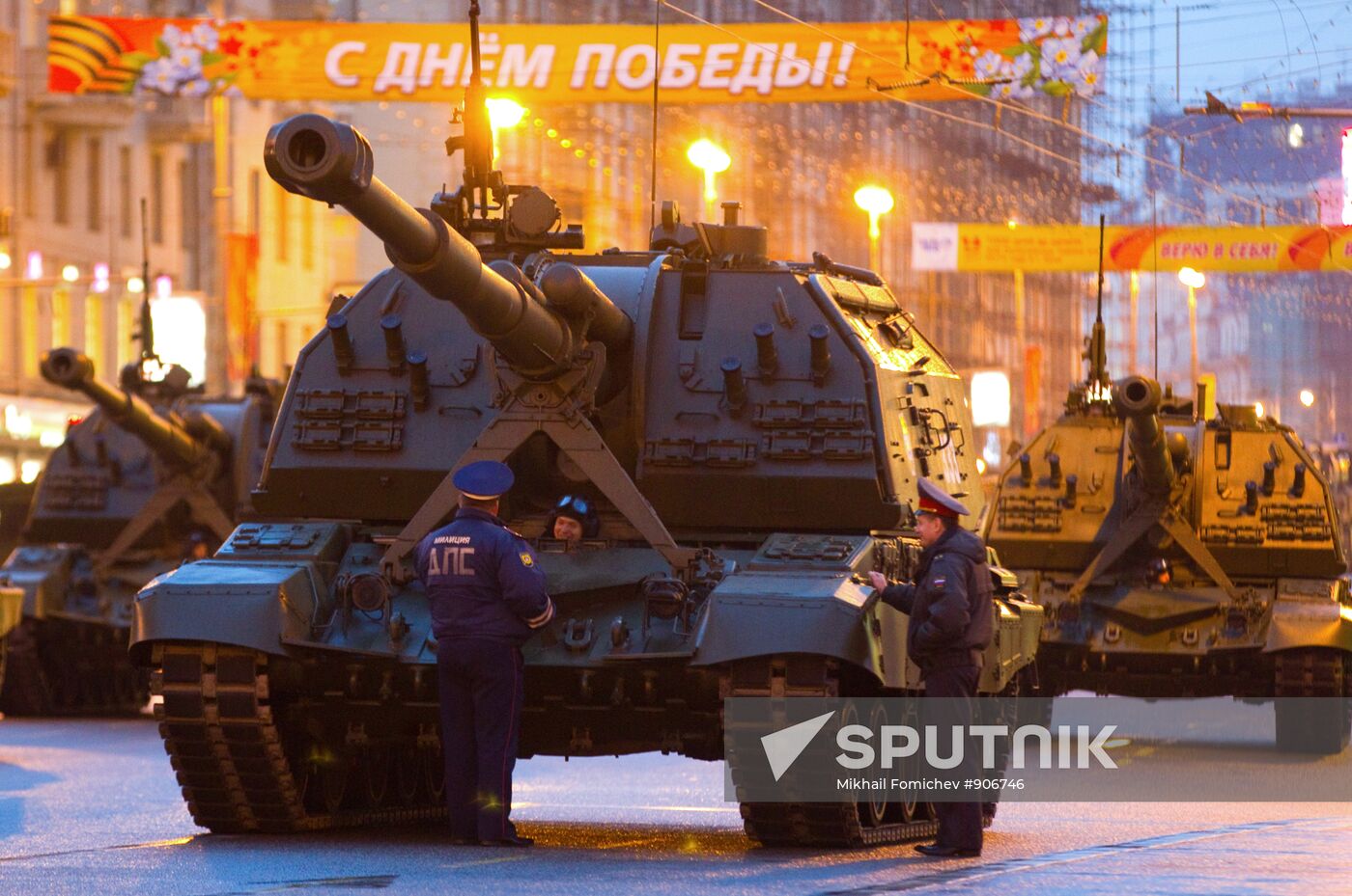 Military vehicles head to rehearsal of Victory Day parade