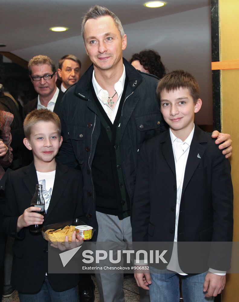 Stepan Mikhalkov and his children