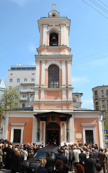 Paying last respects to Alexander Lazarev