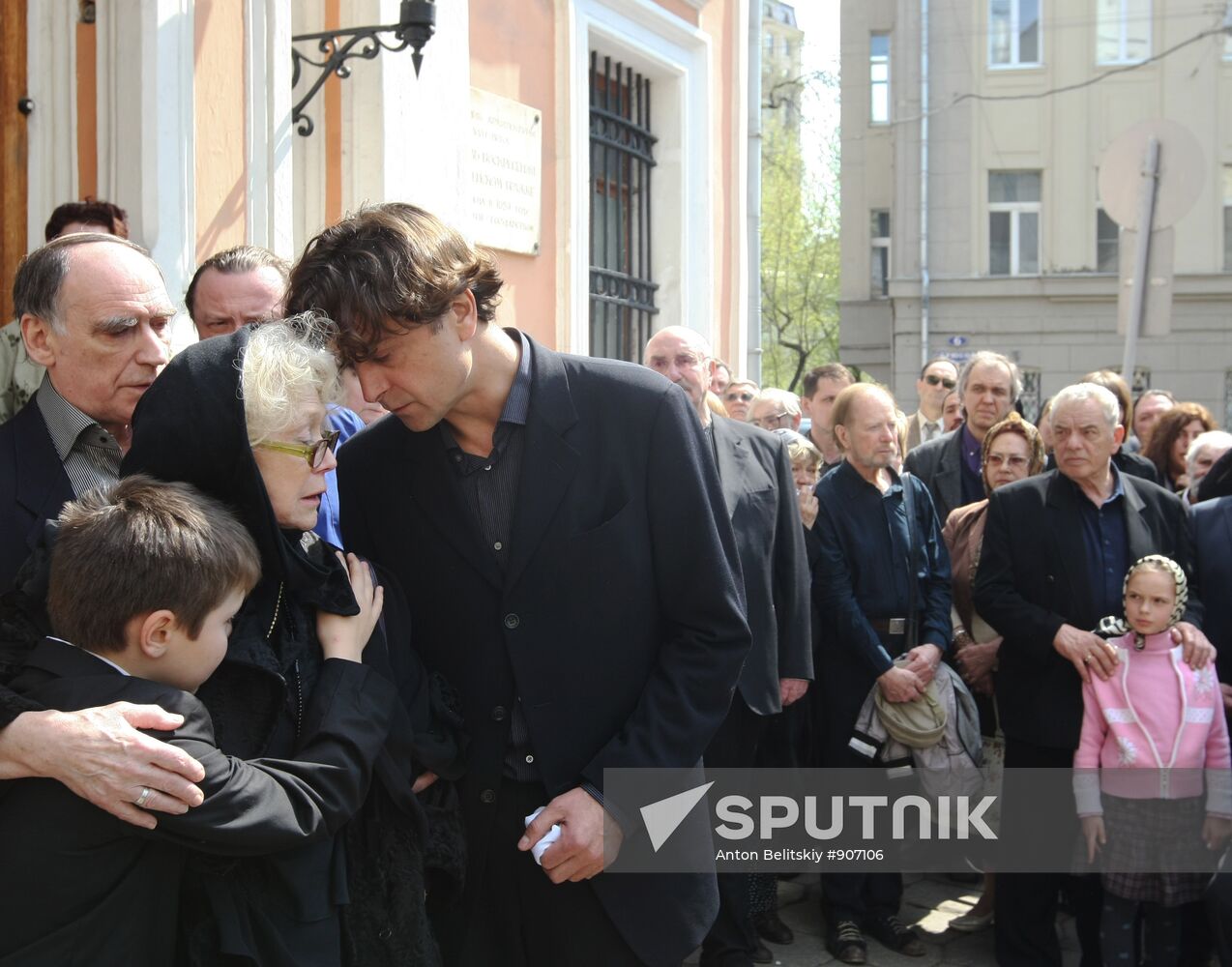 Paying last respects to Alexander Lazarev