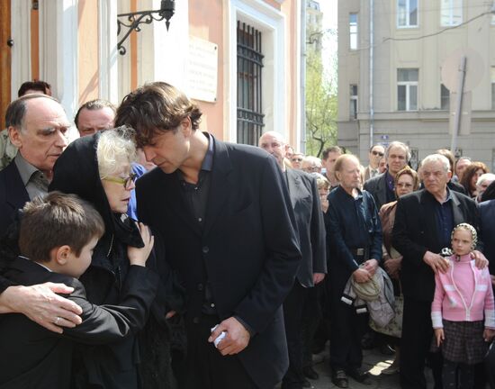 Paying last respects to Alexander Lazarev
