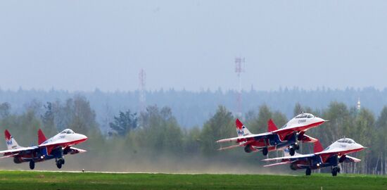 Strizhi aerobatic display team celebrate their anniversary
