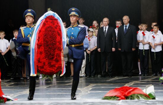 Vladimir Putin visits Southern Federal District