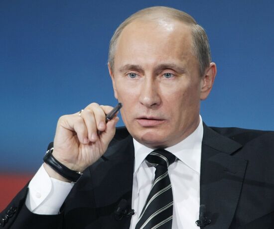 Vladimir Putin tours Southern Federal District