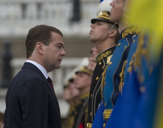 Dmitry Medvedev attends memorial ceremony for Victory Day