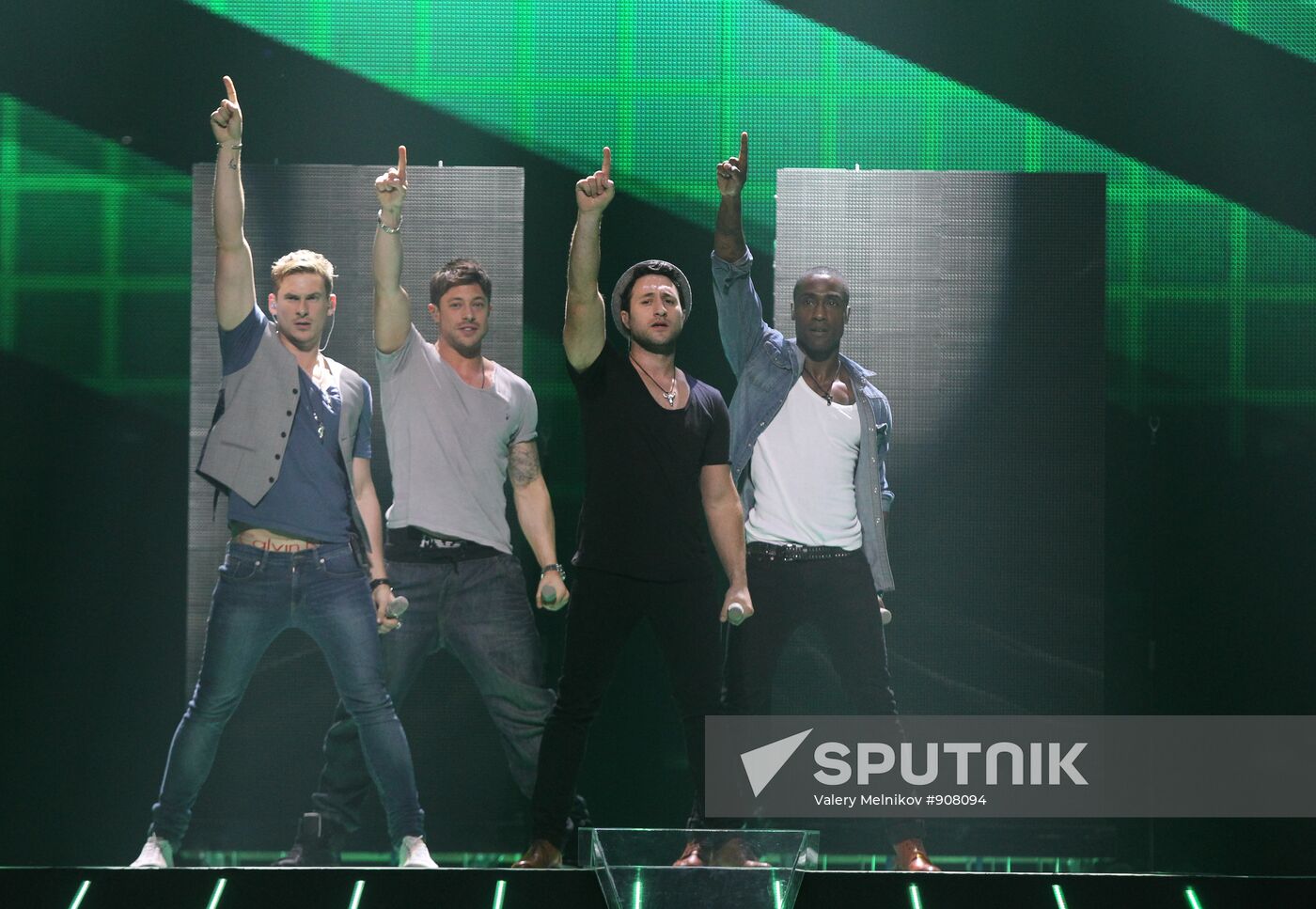 Blue pop band