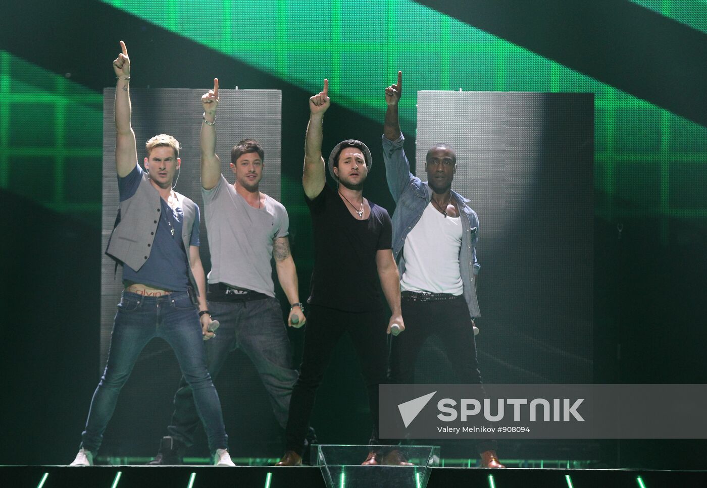 Blue pop band