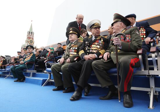 Military parade on 66th anniversary of Victory in WWII