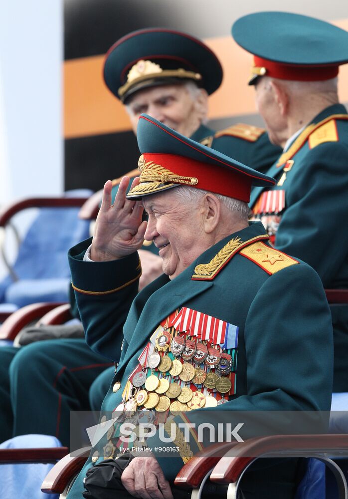 Military parade on 66th anniversary of Victory in WWII