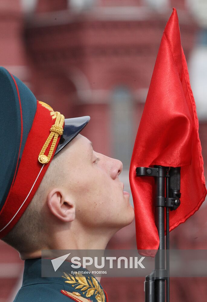 Military parade on 66th anniversary of Victory in WWII