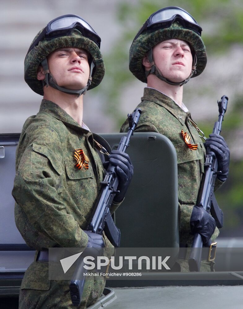 Military parade on 66th anniversary of Victory in WWII