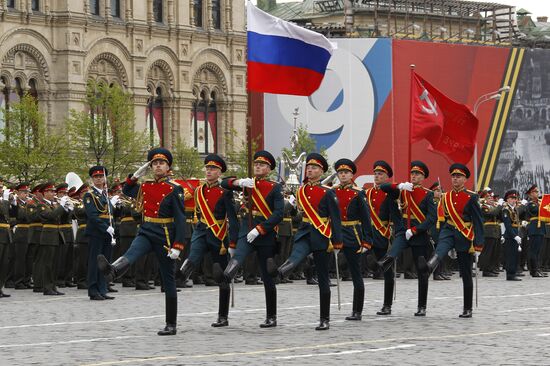 Military parade marking the 66th anniversary of Victory in WWII