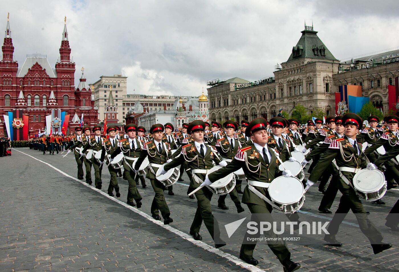 Military parade on 66th anniversary of Victory in WWII