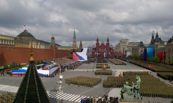 Military parade marking the 66th anniversary of Victory in WWII