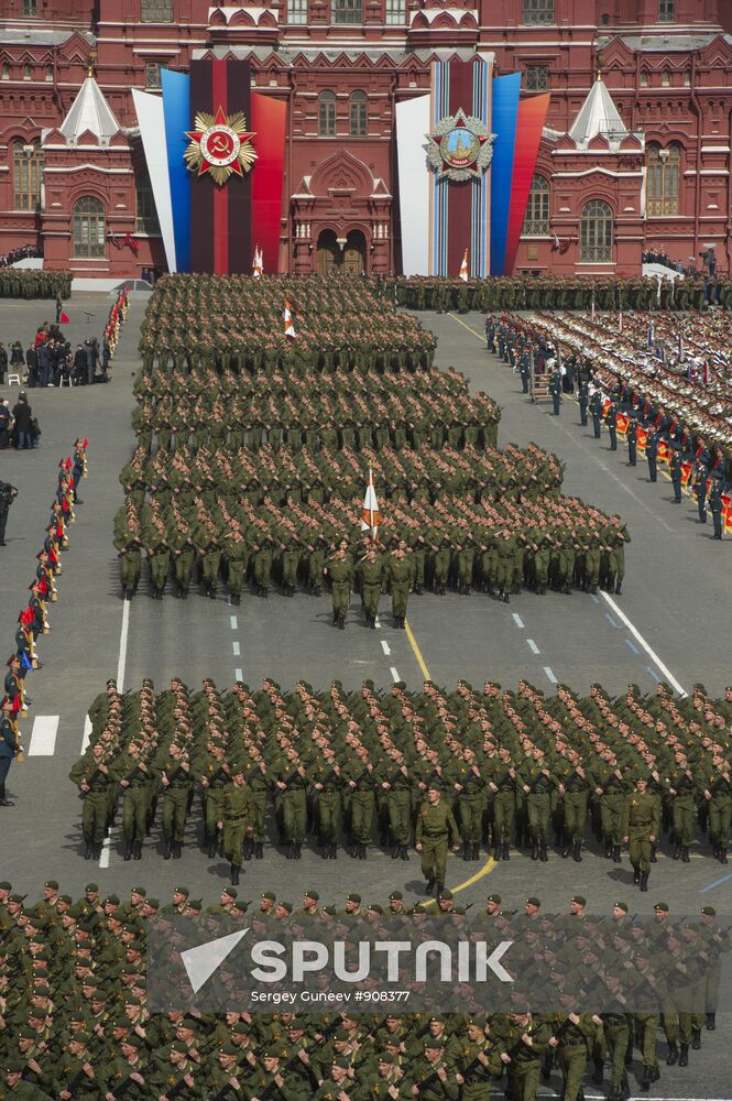 Military parade marking the 66th anniversary of Victory in WWII