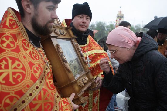Holy procession with Mother of God Uryupinsk icon in Volgograd