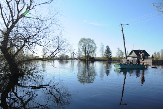 Village Proletariy suffered from flood, Novgorod region