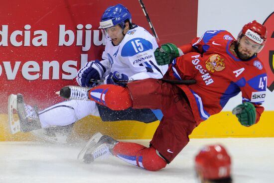 2011 World Ice Hockey Championships. Russia vs. Finland