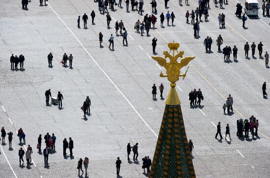 Military parade held on 66th anniversary of Victory in WWII
