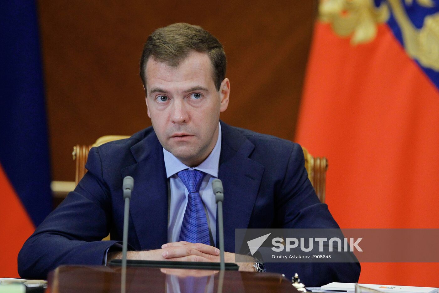 Dmitry Medvedev chairs meeting on defence industry complex
