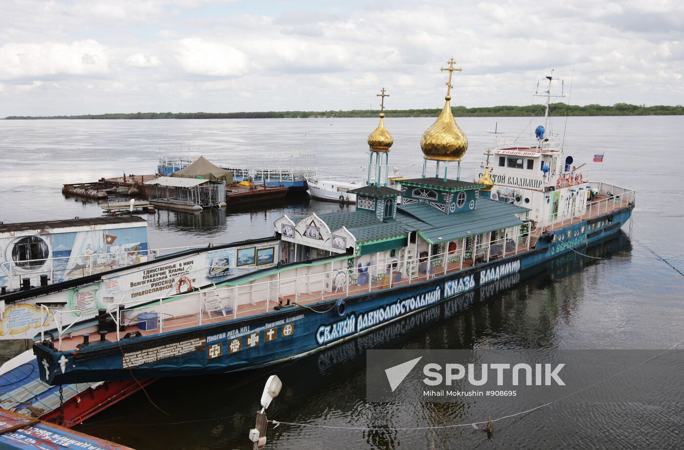 Sailing church "St Vladimir"
