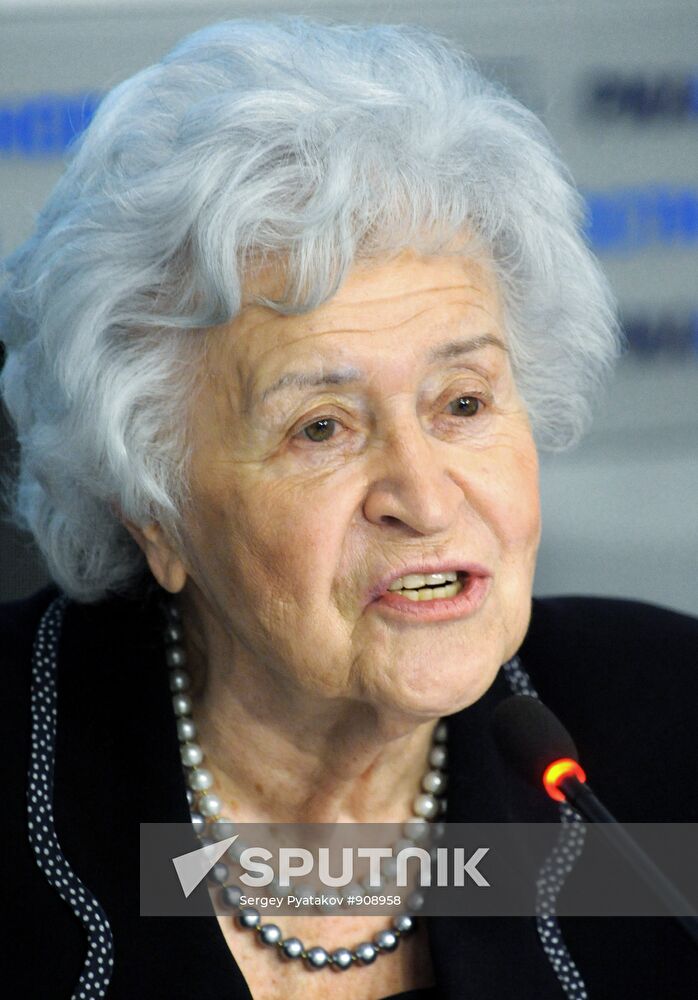 Irina Antonova