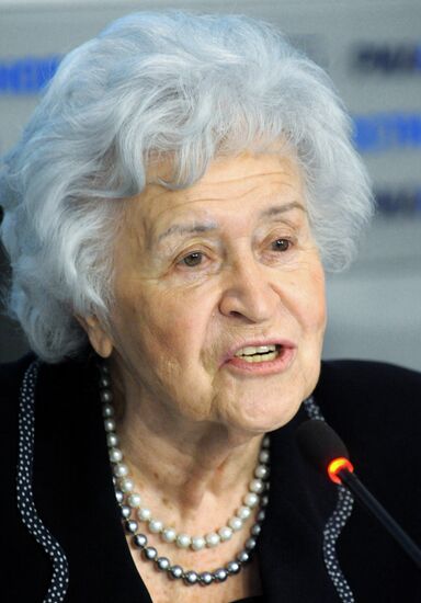 Irina Antonova