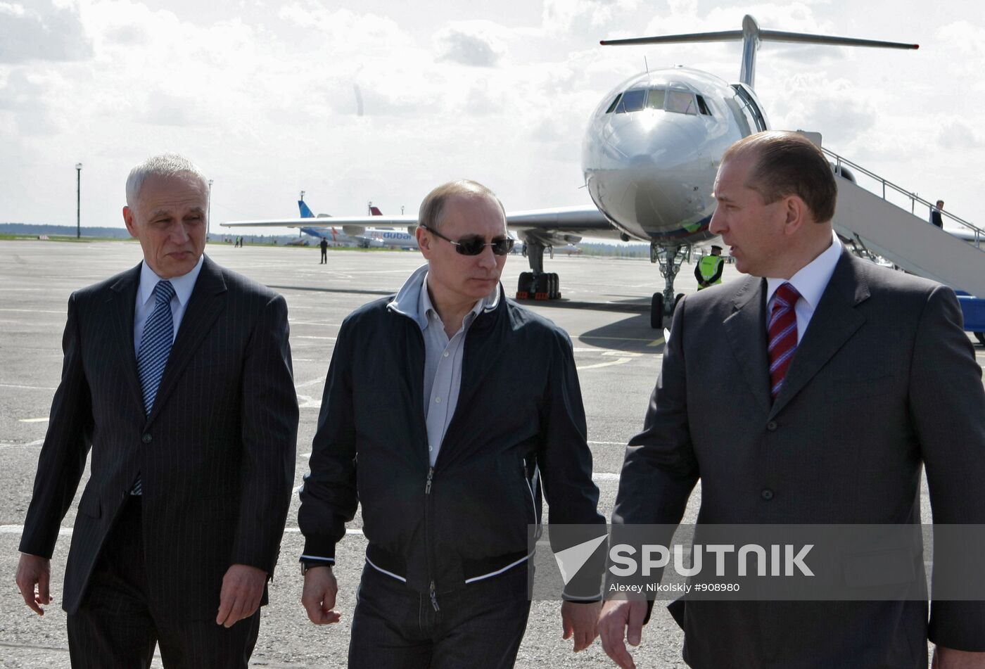 Vladimir Putin visits Tolyatti
