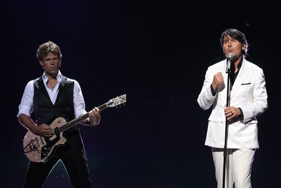 Netherlands' band 3JS