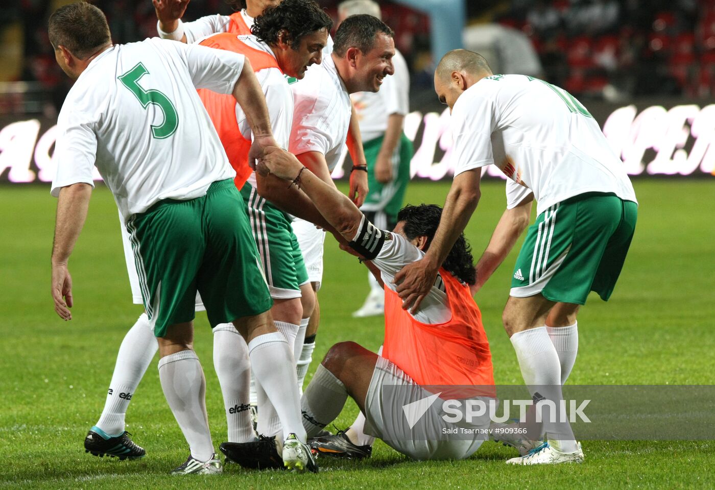 Match between "Caucasus" team and veteran world players