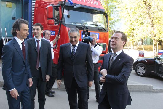 Dmitry Medvedev visits Rossiya Channel headquarters