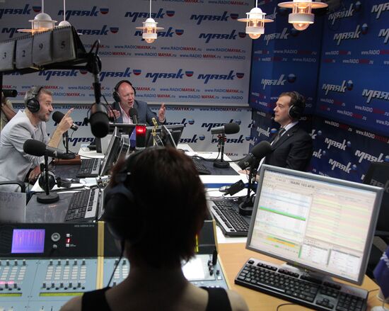 Dmitry Medvedev visits Rossiya Channel headquarters