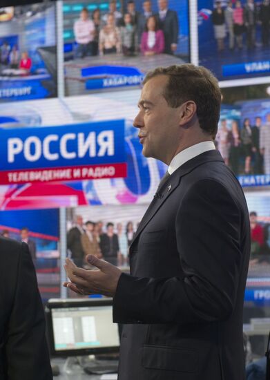 Dmitry Medvedev visits VGTRK headquarters