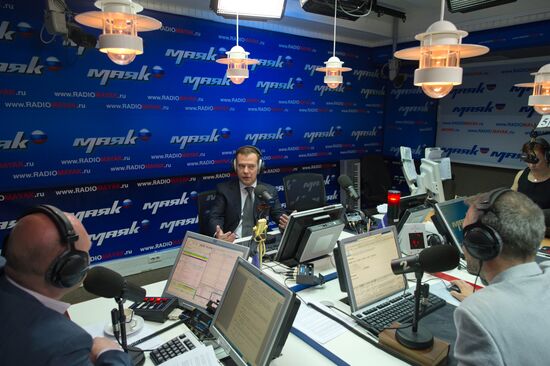 Dmitry Medvedev visits VGTRK headquarters