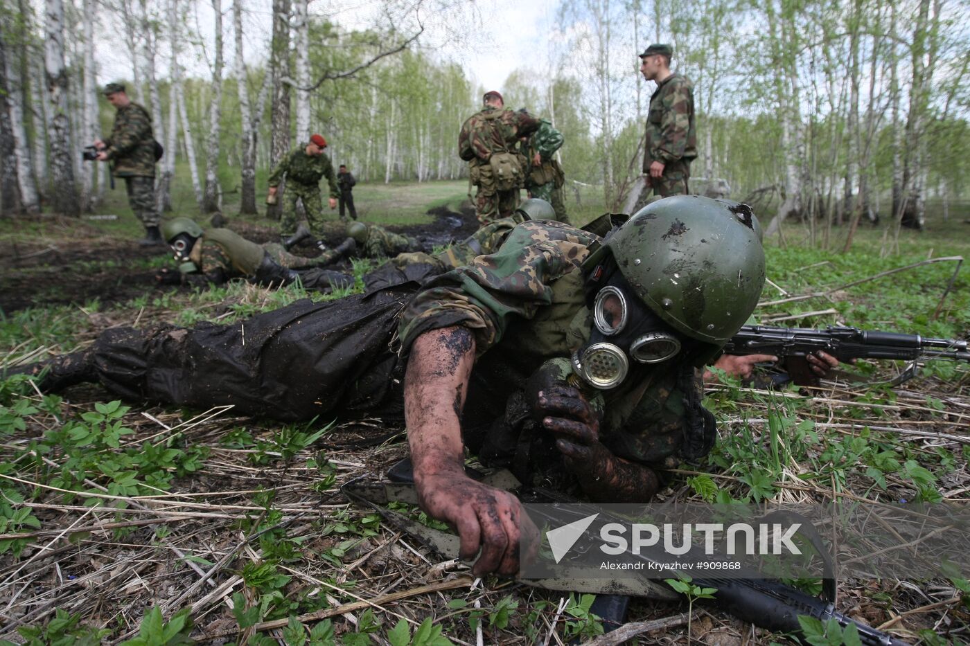 Special forces taking preliminary red beret qualification exam
